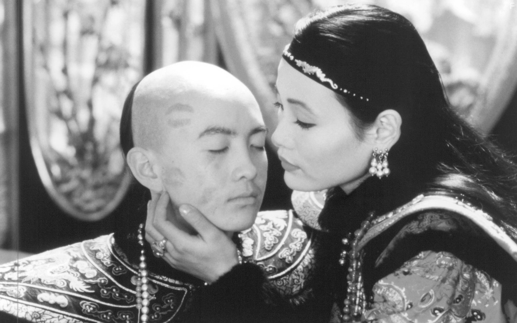 Joan Chen and Tao Wu in Последний император (1987)