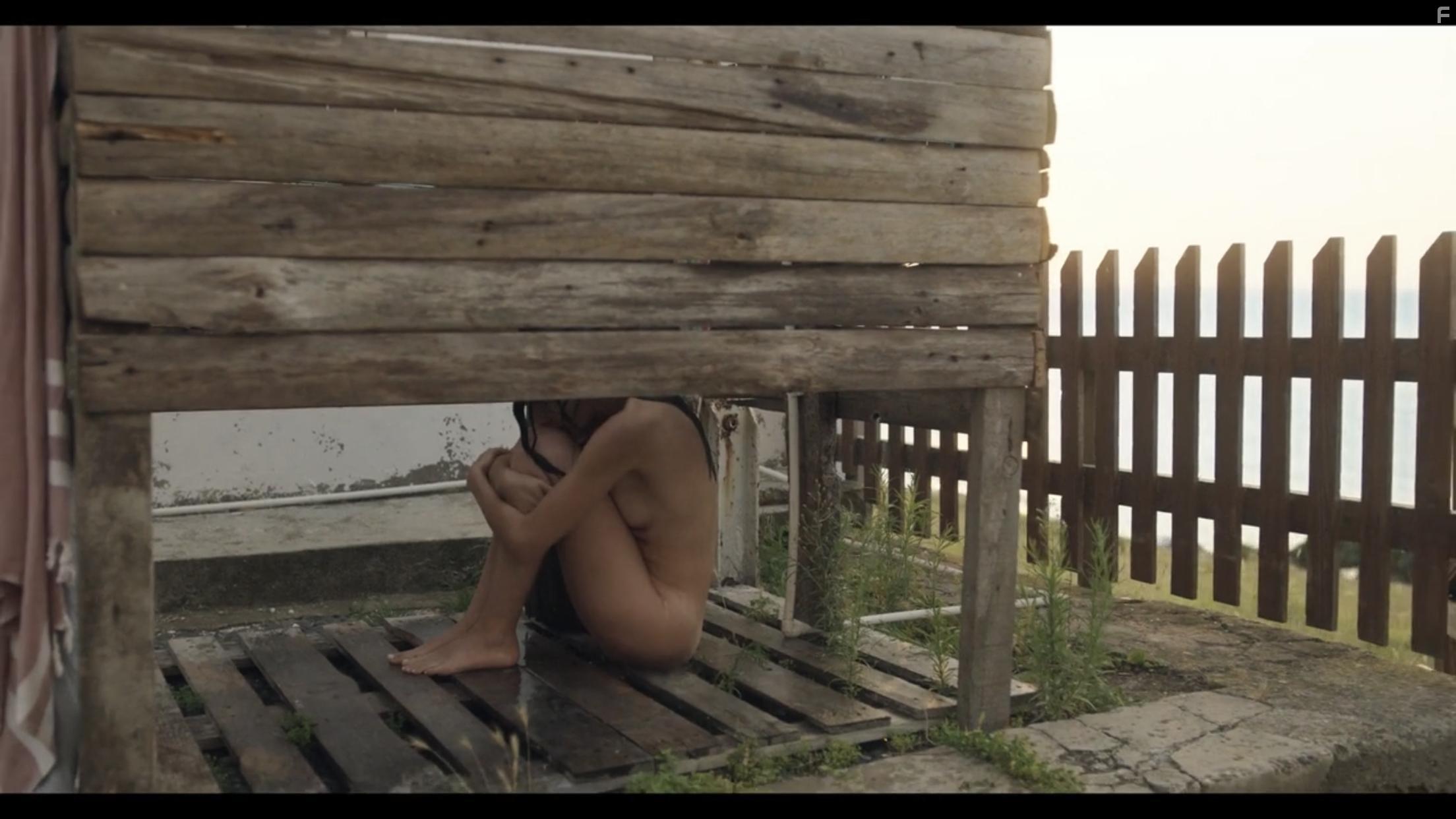 Hazar Ergl in Sakli (2021)