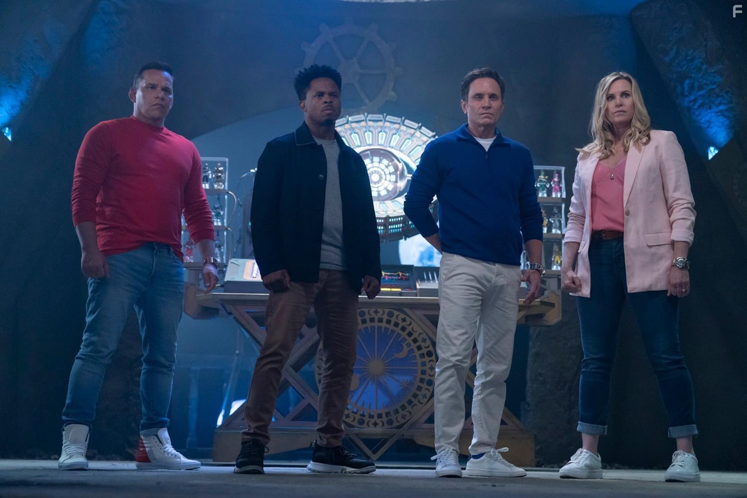 Steve Cardenas, Walter Jones, Catherine Sutherland, and David Yost in Mighty Morphin Power Rangers: Once & Always (2023)