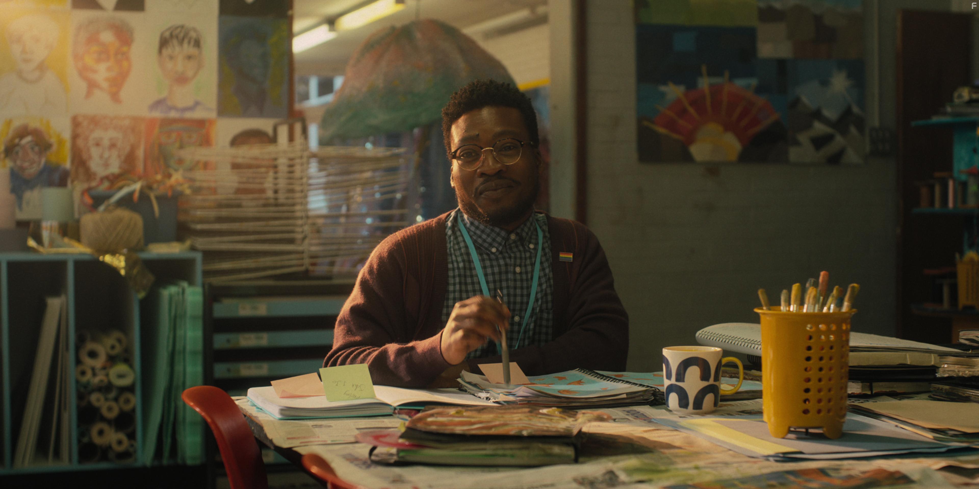 Fisayo Akinade in Heartstopper (2022)