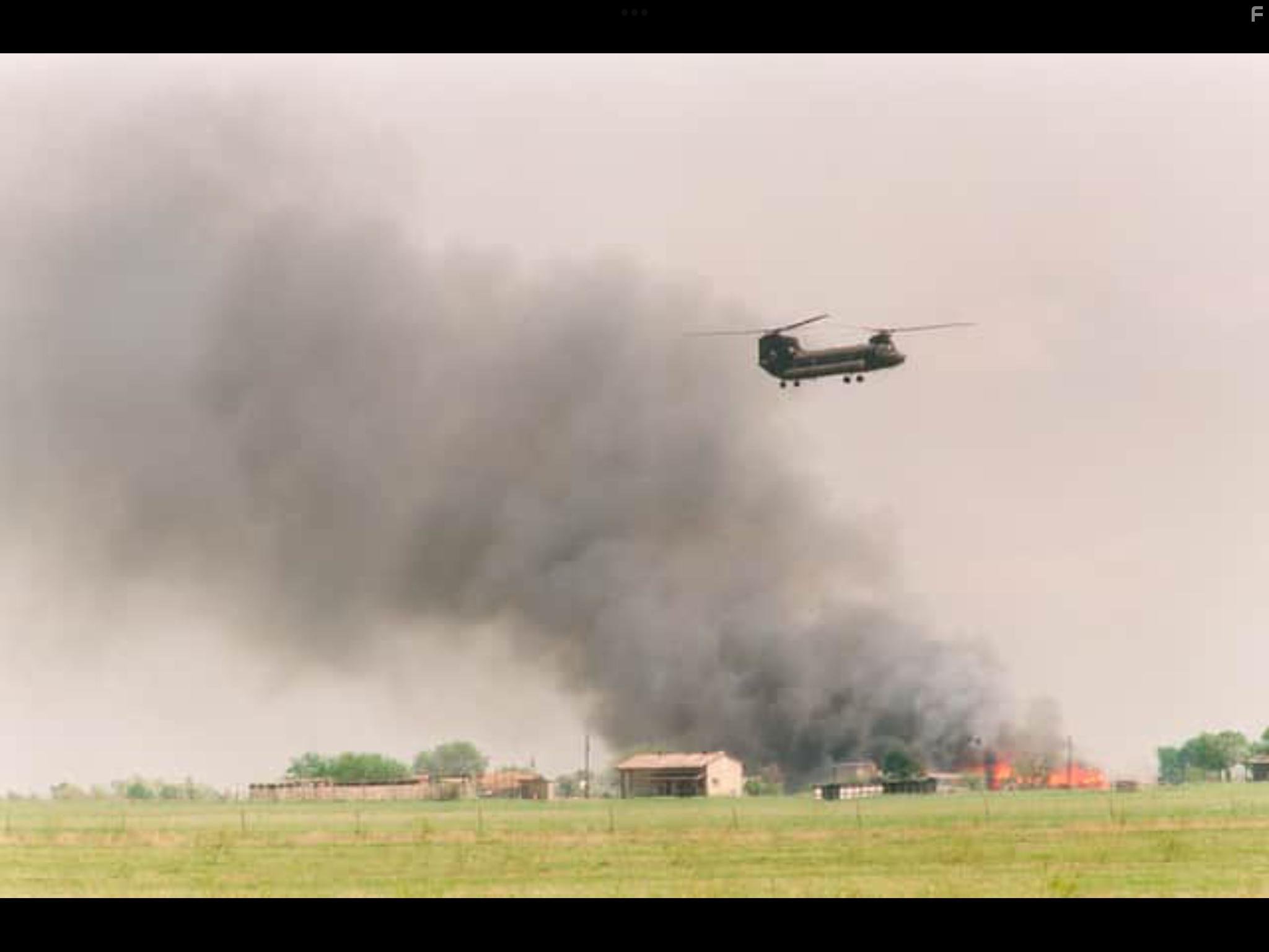 Waco: American Apocalypse (2023)