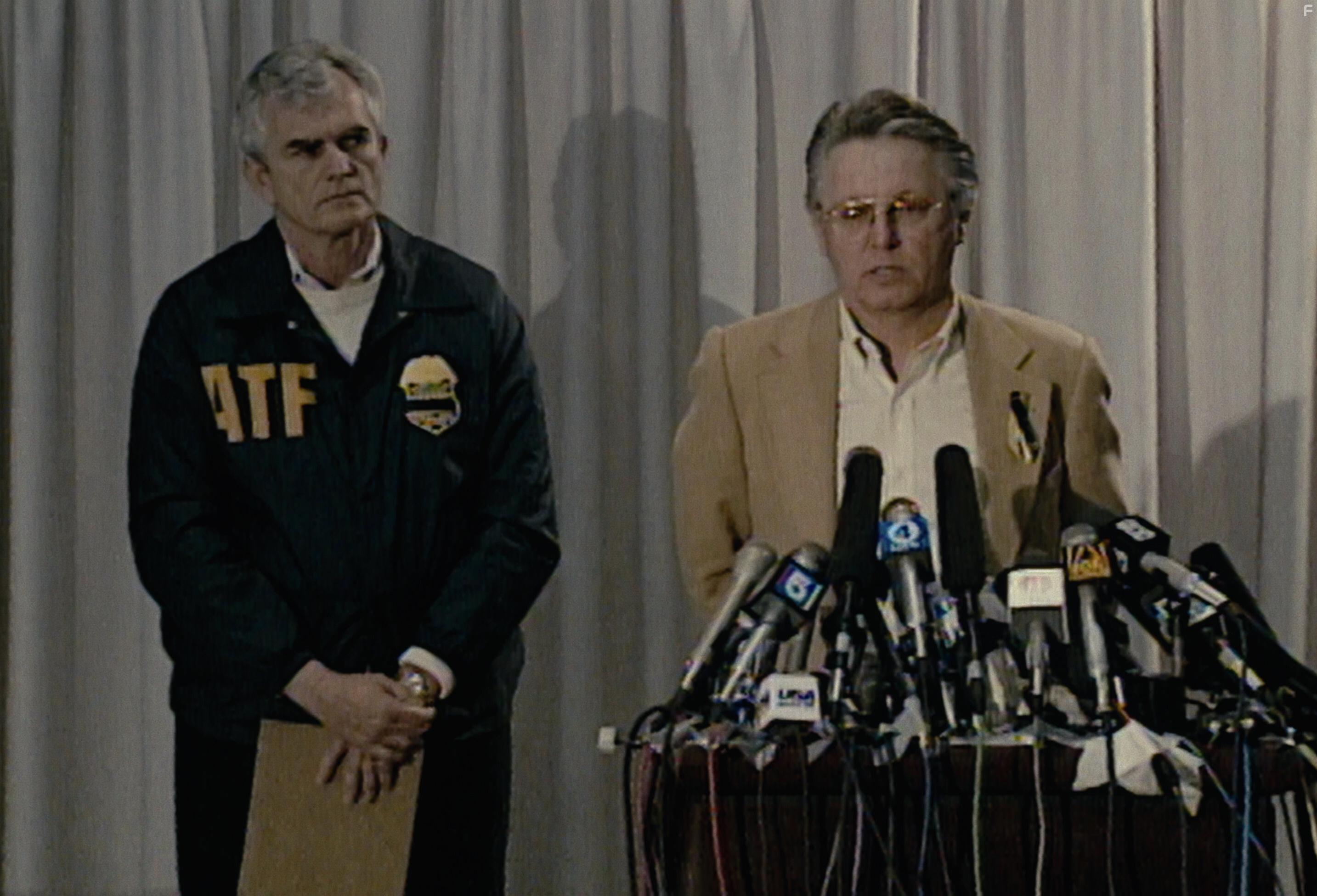 Waco: American Apocalypse (2023)