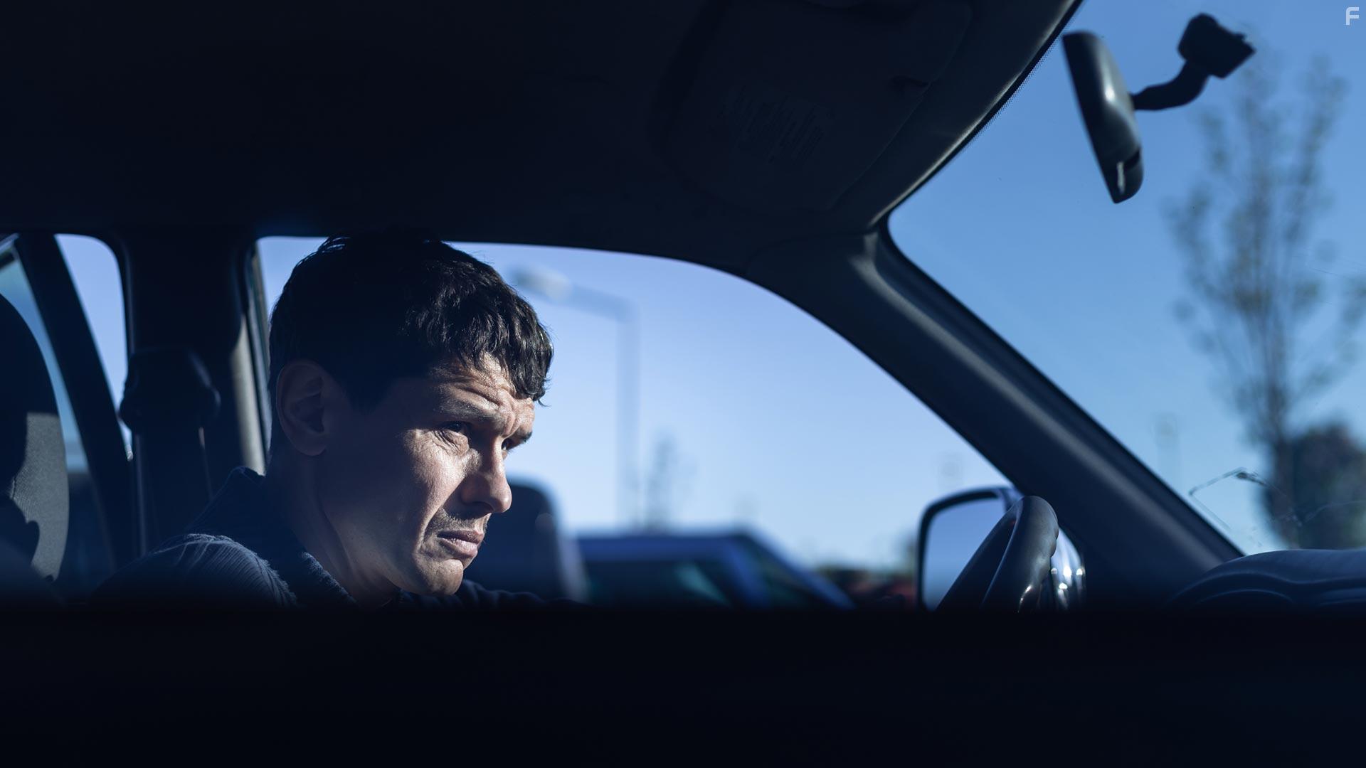 Iulian Postelnicu in Oameni de treaba (2022)