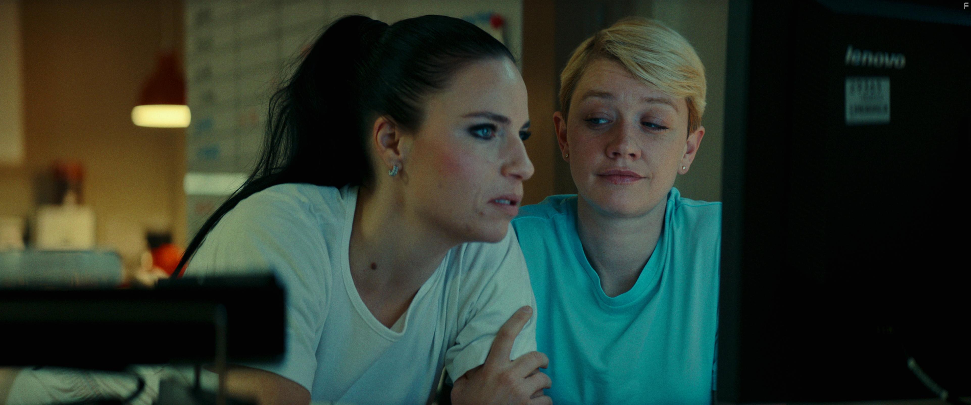 Fanny Louise Bernth and Josephine Park in The Nurse (2023)