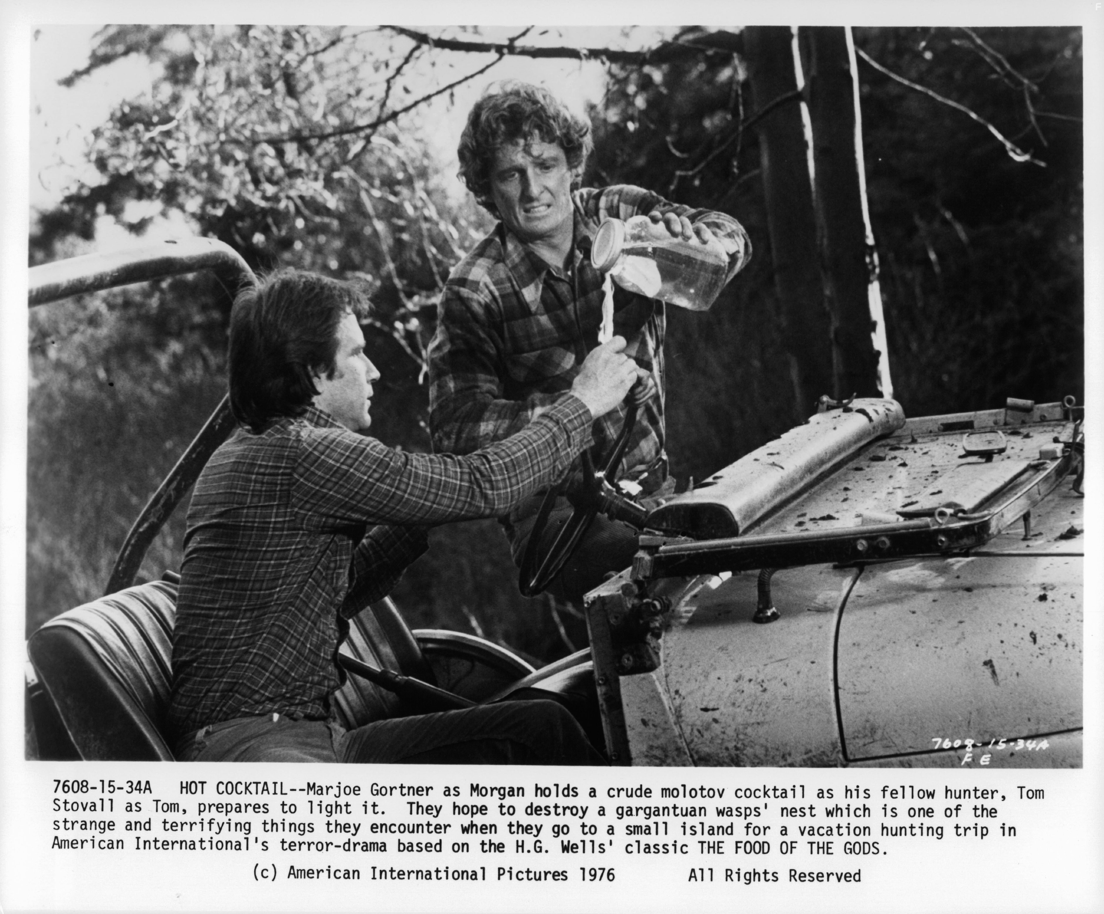 Marjoe Gortner and Tom Stovall in Пища Богов (1976)