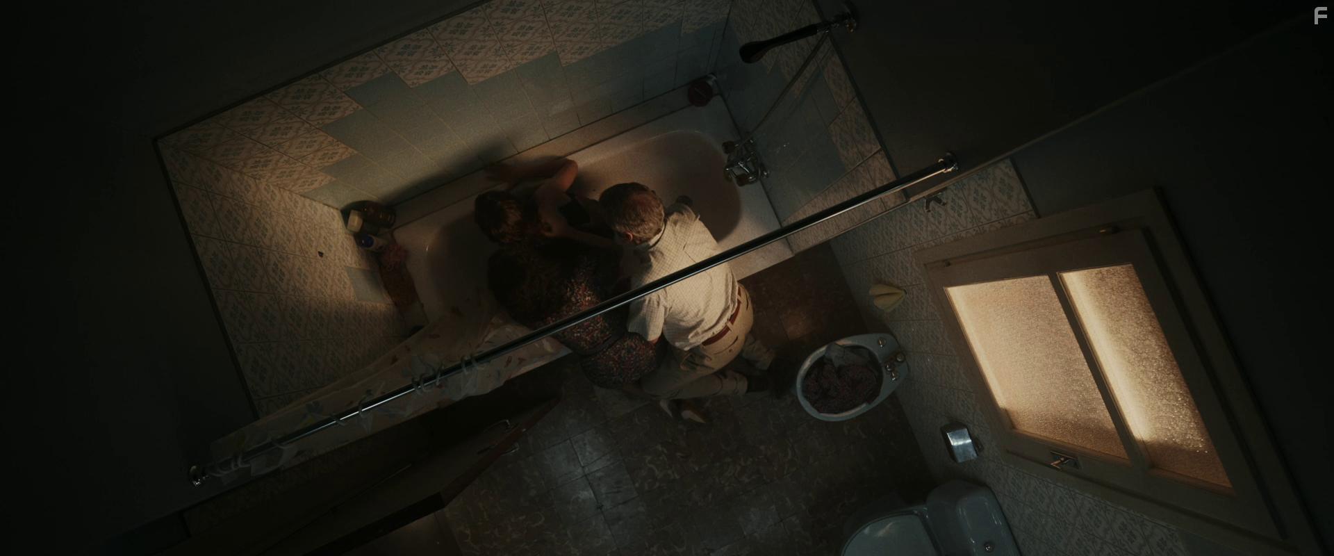 Xavi Lite, Maria Molins, and Carla Campra in La nia de la comunin (2022)