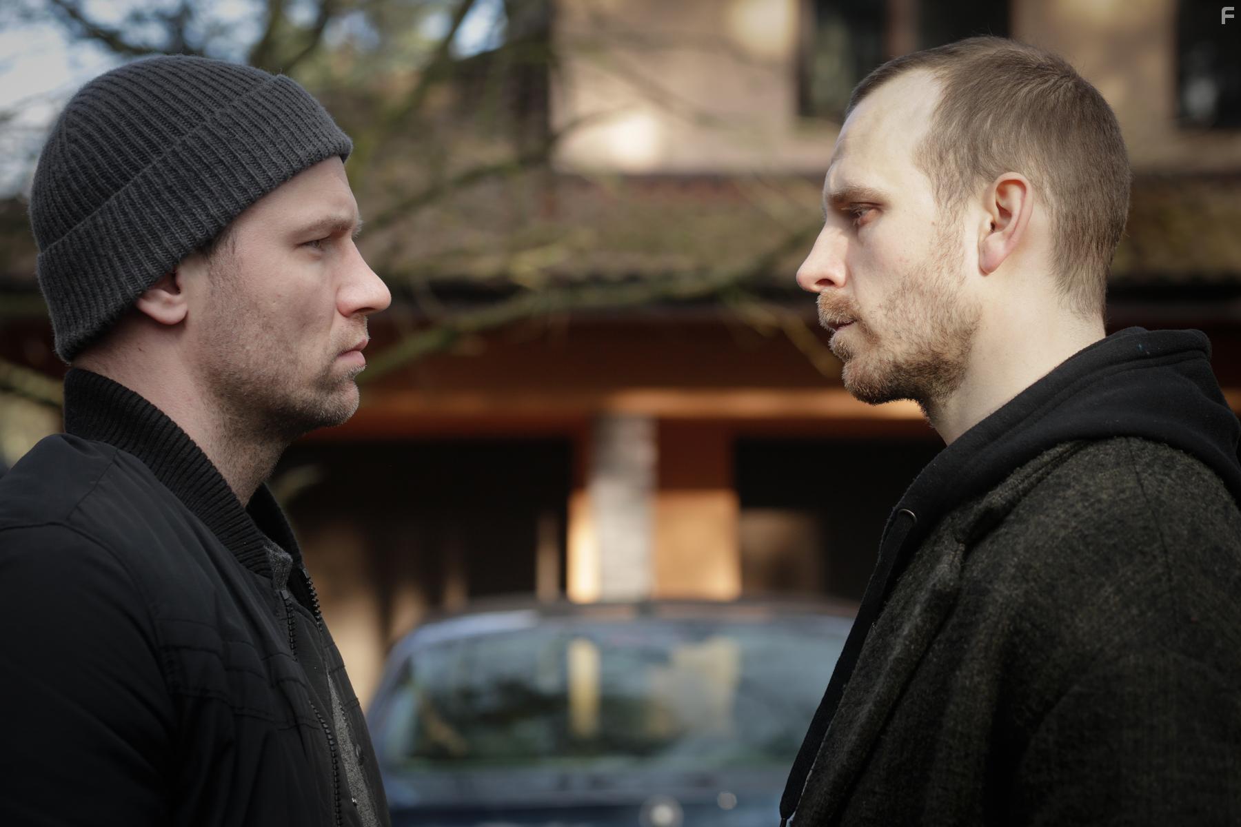 Maciej Mikolajczyk and Julian Swiezewski in Krucjata (2022)