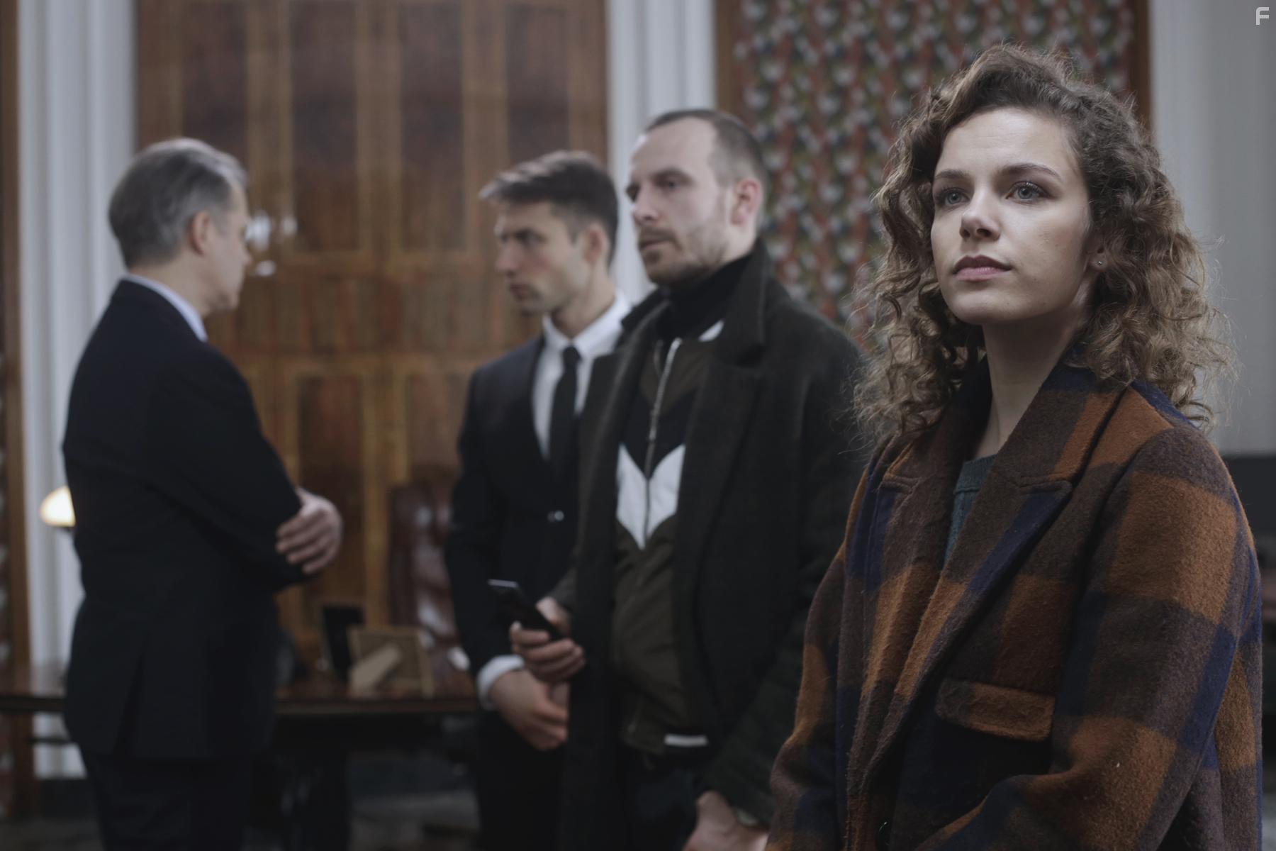 Jakub Przebindowski, Bartosz Waga, Julian Swiezewski, and Vanessa Aleksander in Krucjata (2022)