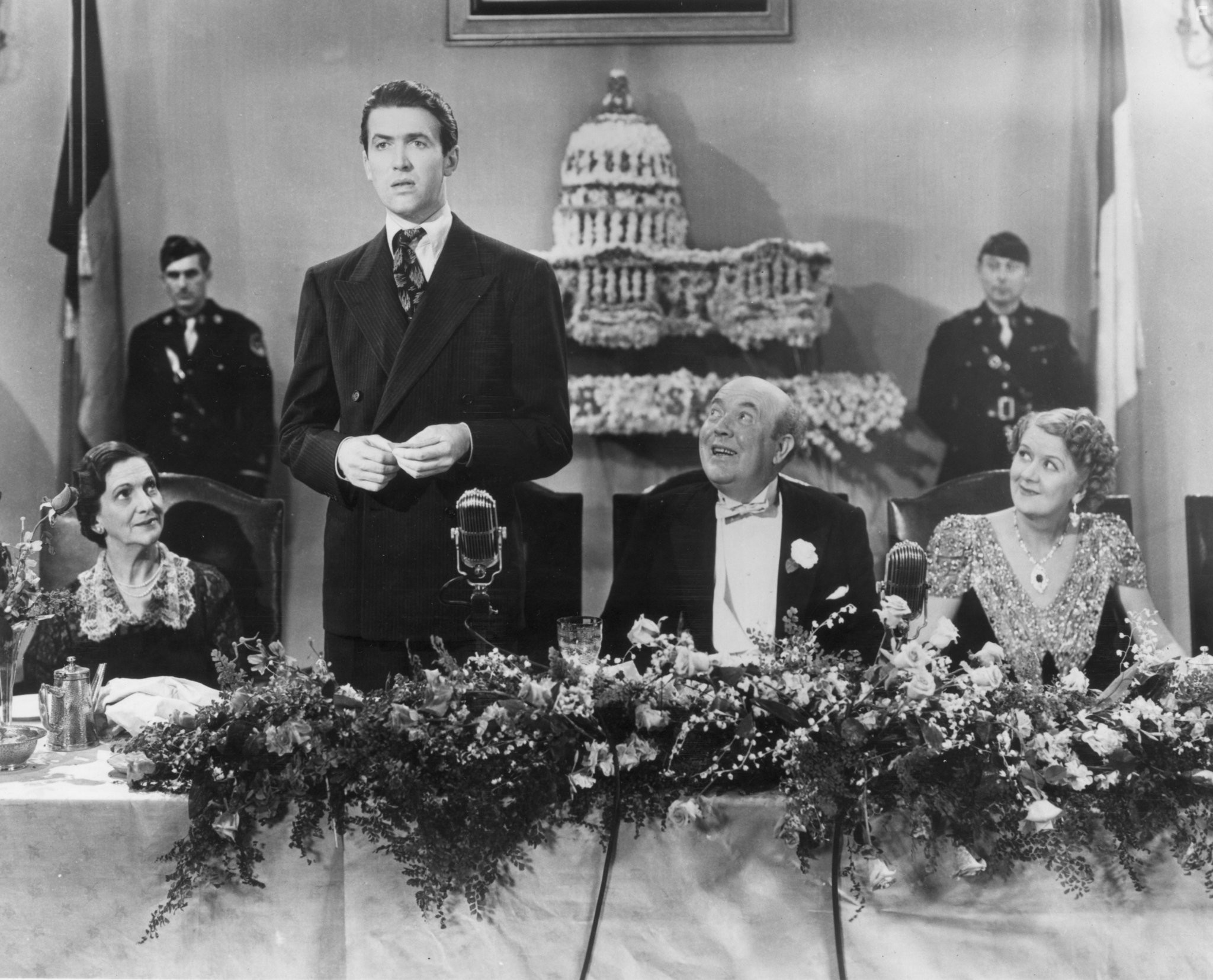 James Stewart, Beulah Bondi, Ruth Donnelly, and Guy Kibbee in Мистер Смит едет в Вашингтон (1939)