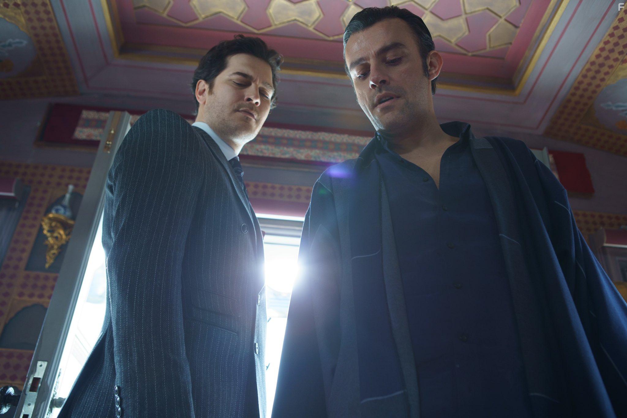 Salih Bademci and agatay Ulusoy in Terzi (2023)