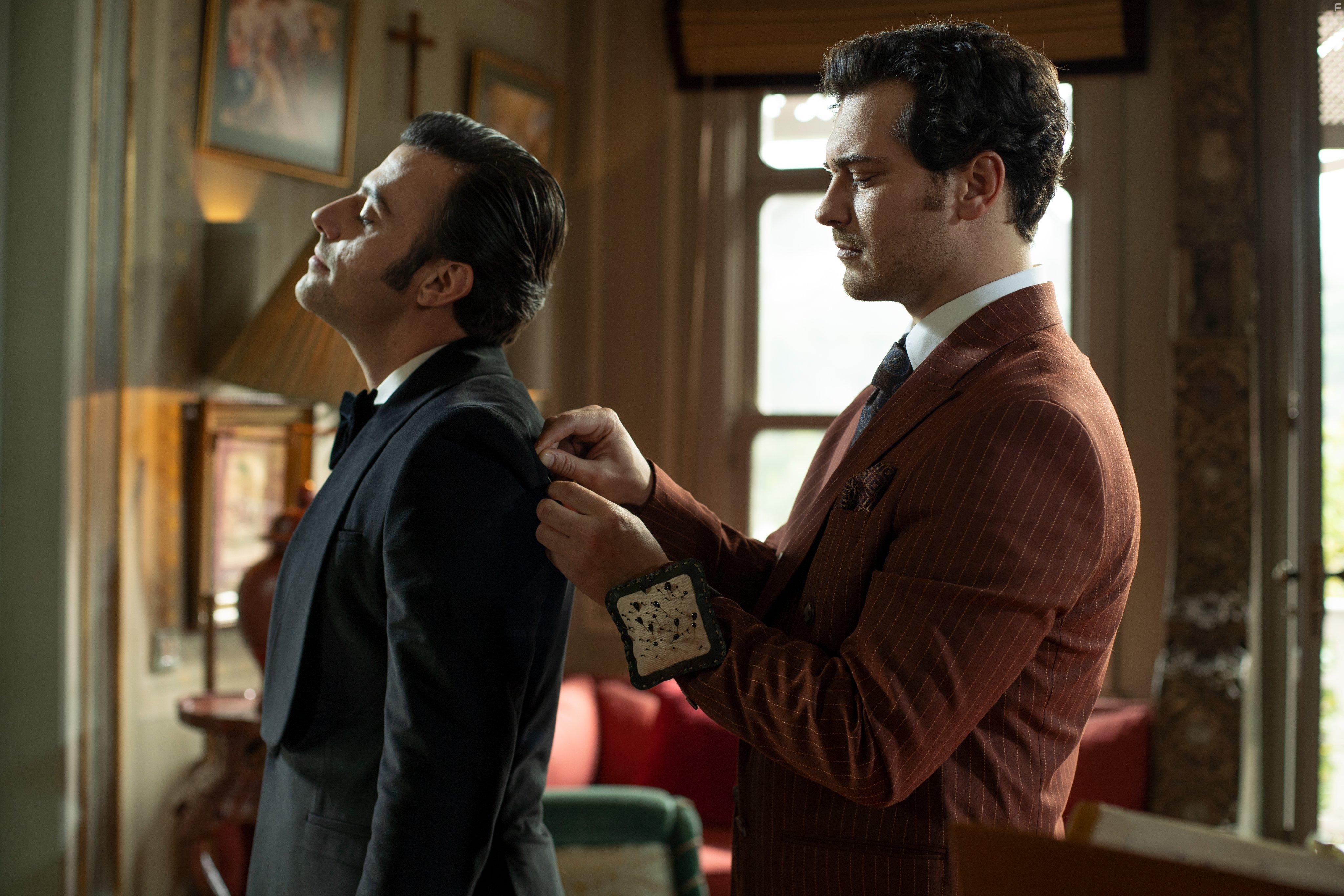 Salih Bademci and agatay Ulusoy in Terzi (2023)