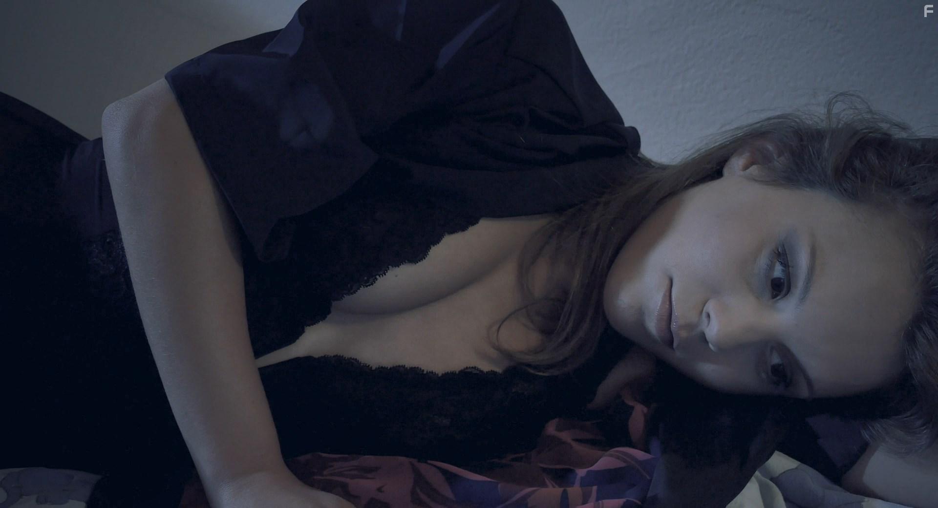 Ana Dordevic in Mia und Morgenrot (2020)