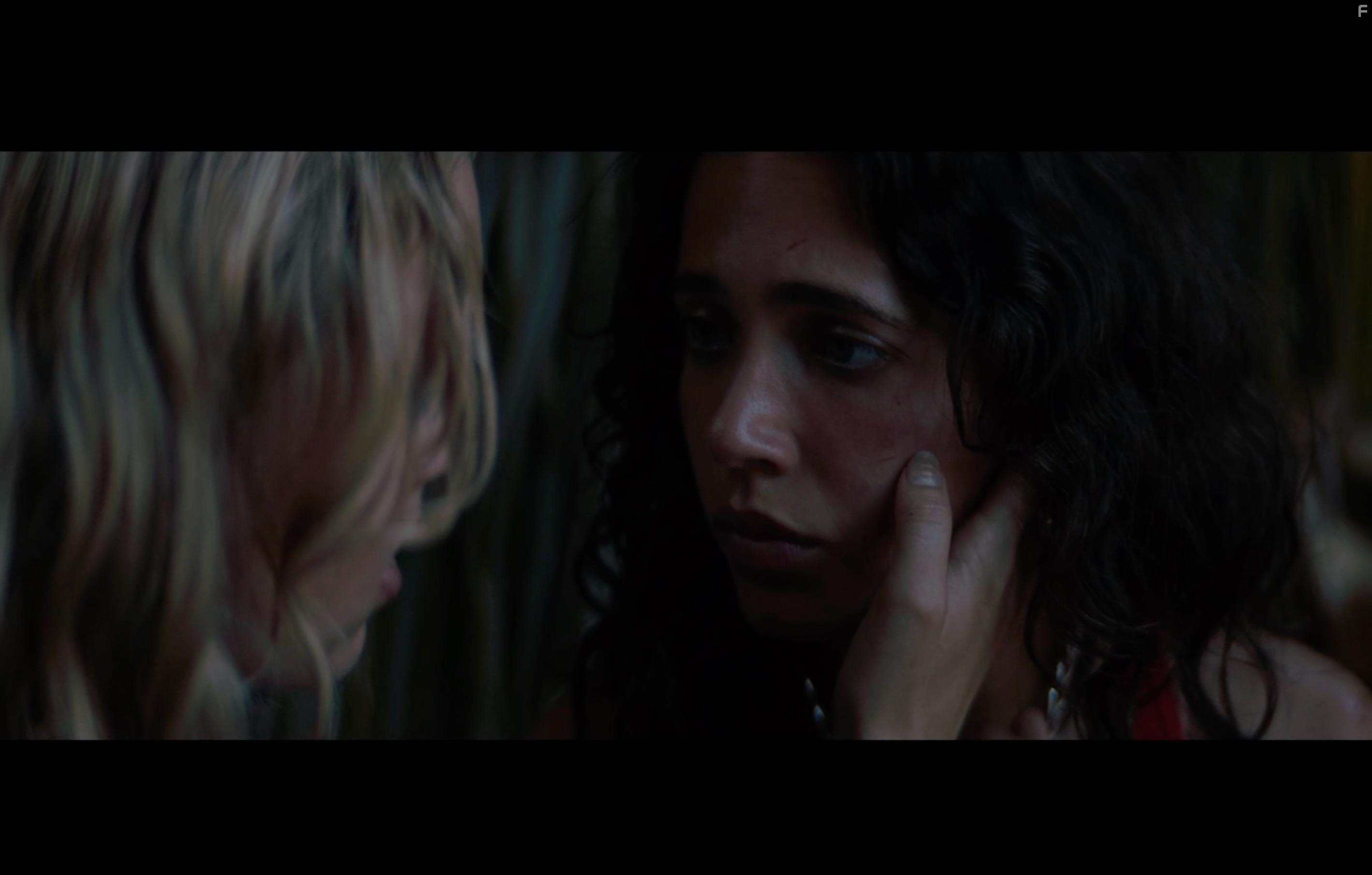 Sofia Masson and Paige McGarvin in Castaways (2023)