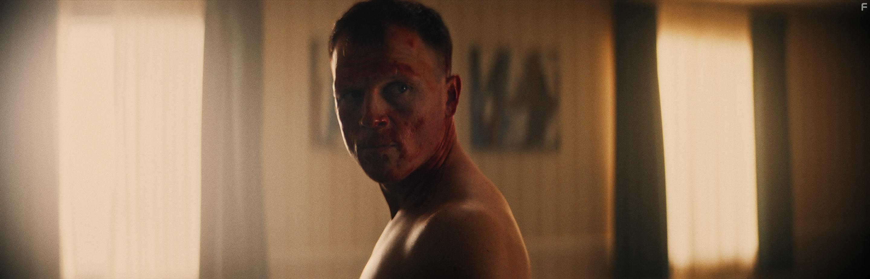 Rogan Christopher in Do Not Disturb (2022)