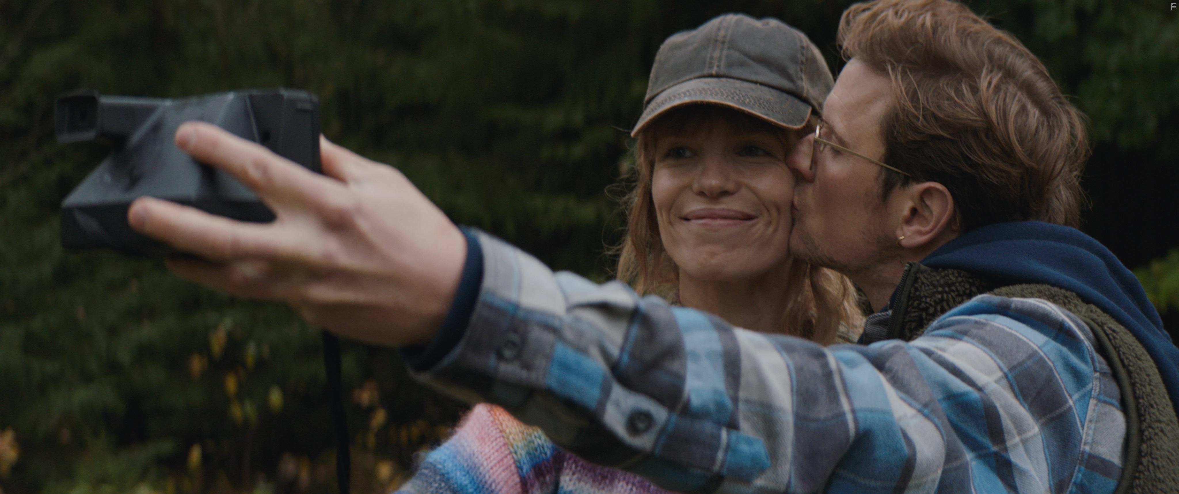 Marie Bach Hansen and Mikkel Boe Flsgaard in Superposition (2023)