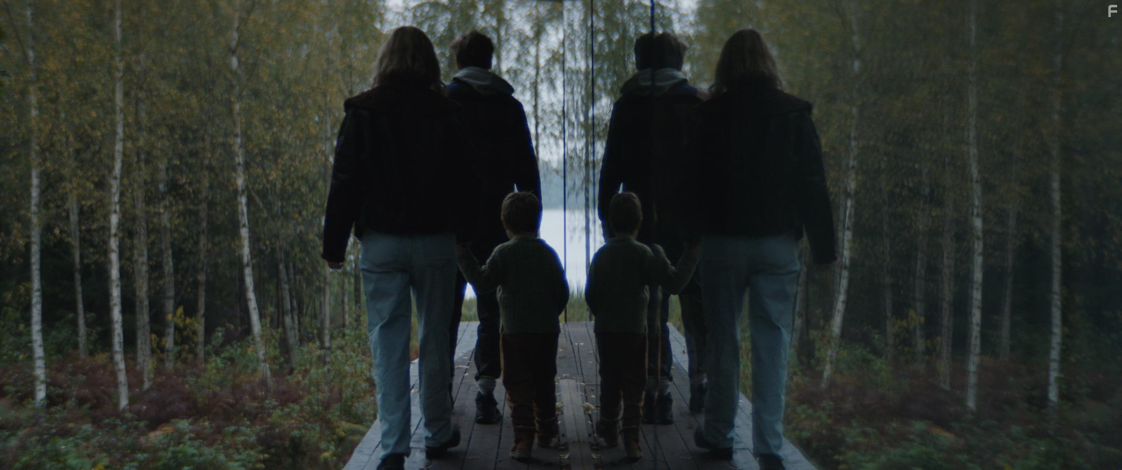 Marie Bach Hansen, Mihlo Olsen, and Mikkel Boe Flsgaard in Superposition (2023)