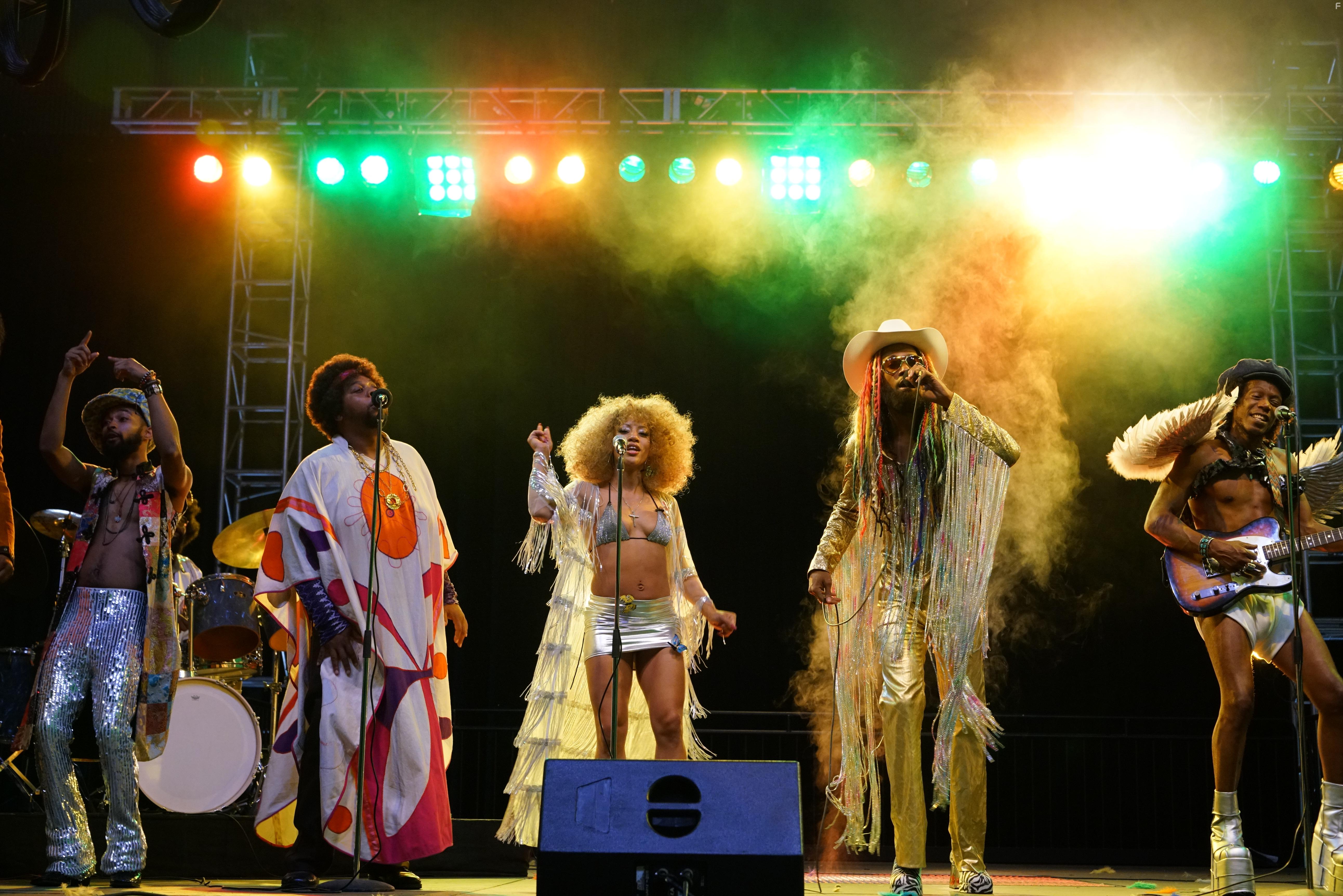 Wiz Khalifa in Spinning Gold (2023)