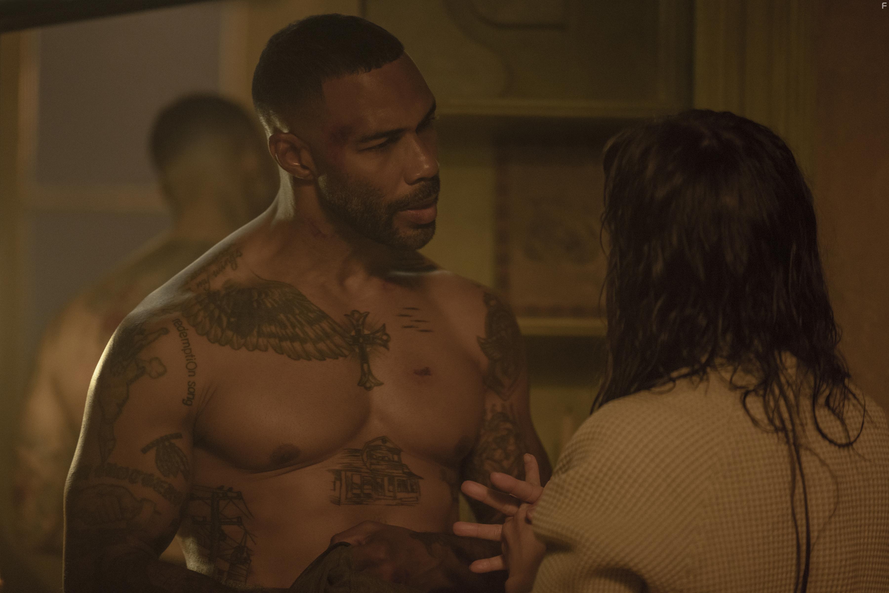 Jennifer Lopez and Omari Hardwick in The Mother (2023)