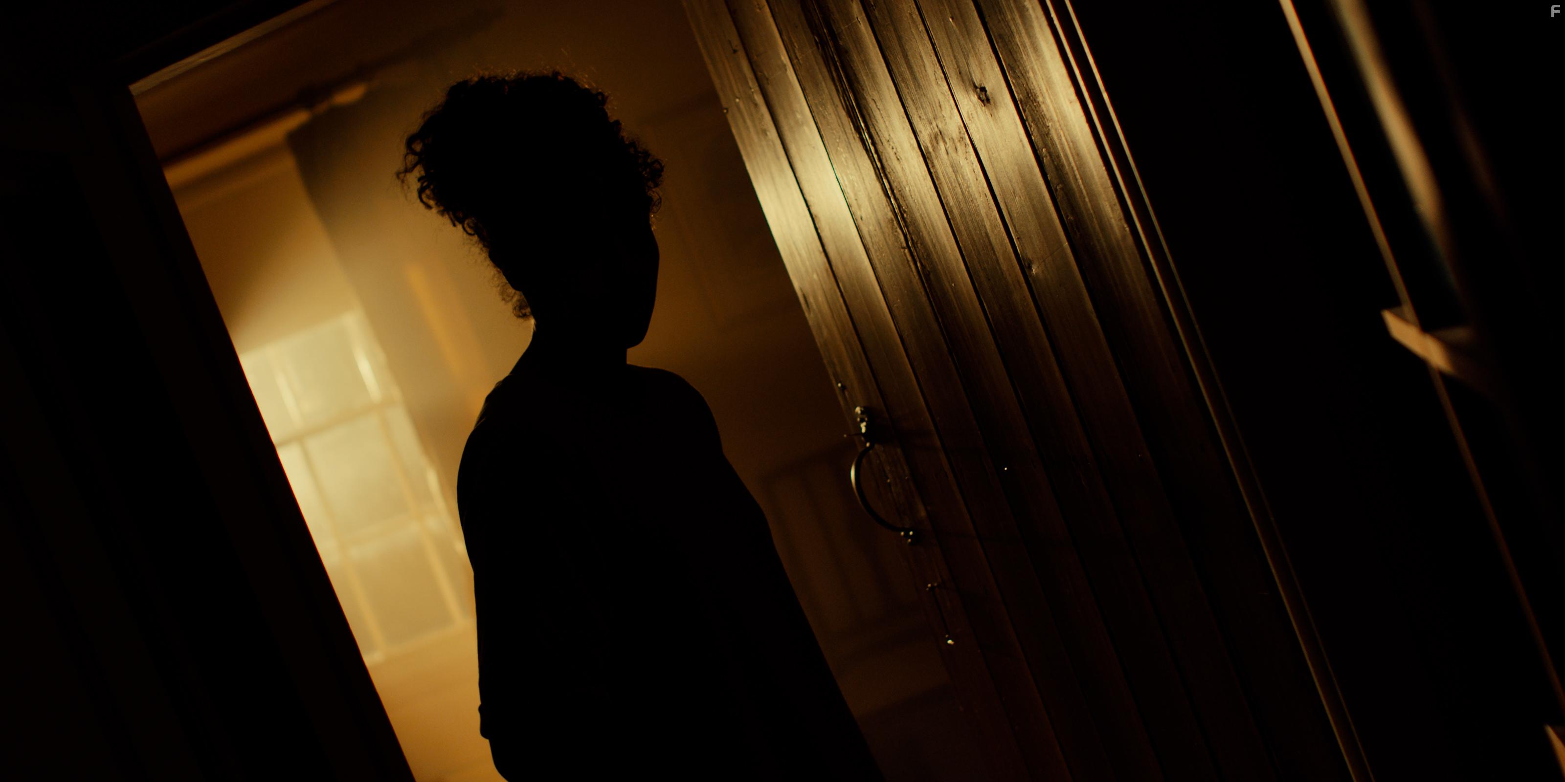 Riann Steele in The Creeping (2022)