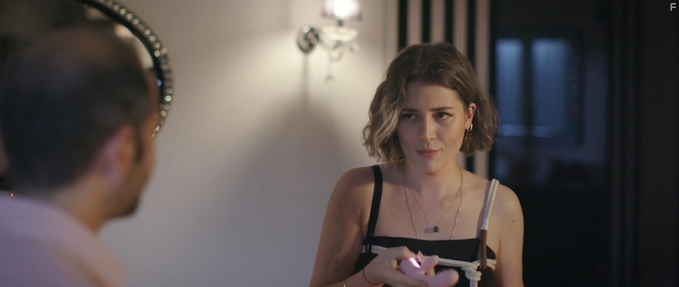 Deniz Isin in Bizden Olur Mu (2022)