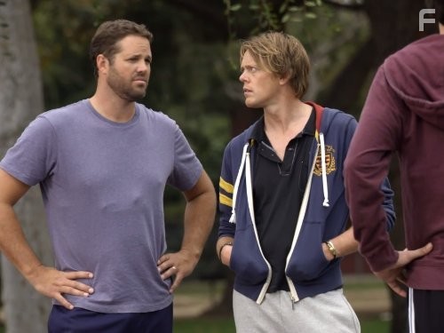 David Denman, Kris Marshall, and Nelson Franklin in Светофор (2011)