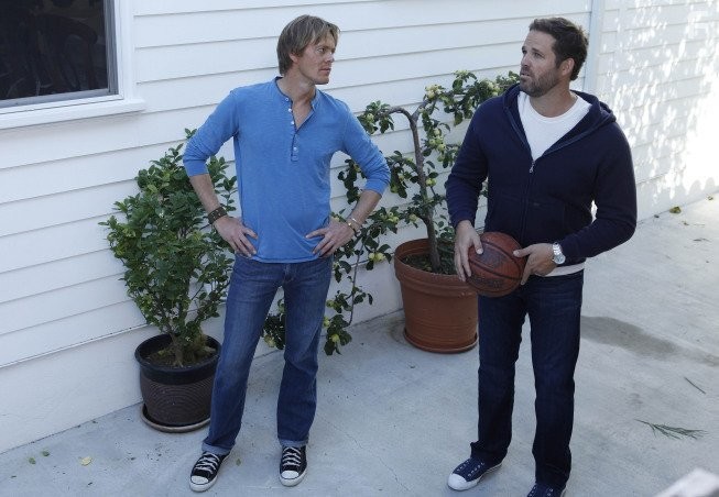 David Denman and Kris Marshall in Светофор (2011)