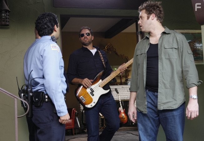 David Denman, Dave Denman, and T.J. Miller in Светофор (2011)