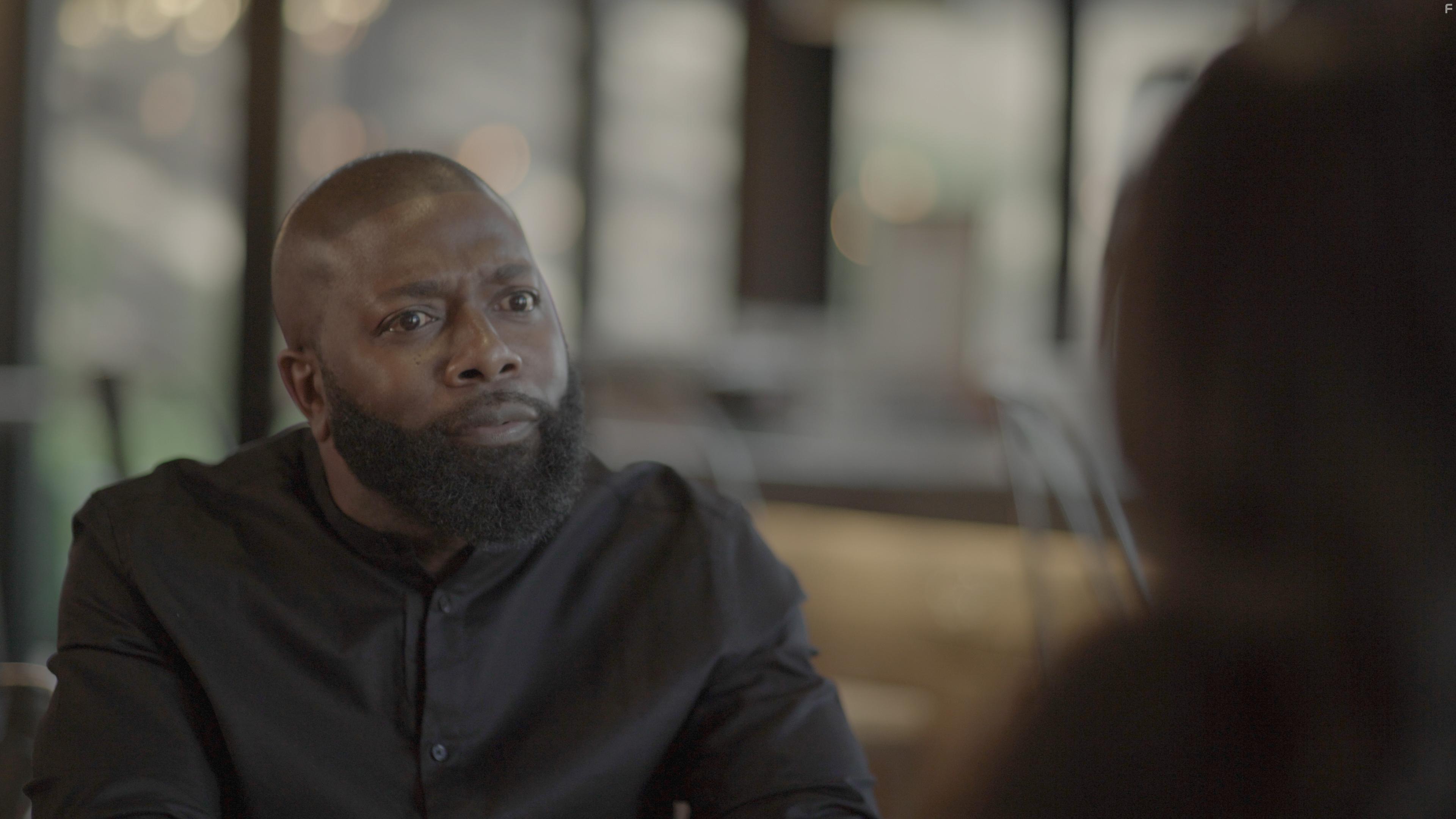 Vic Rogers in Controlled (2022)