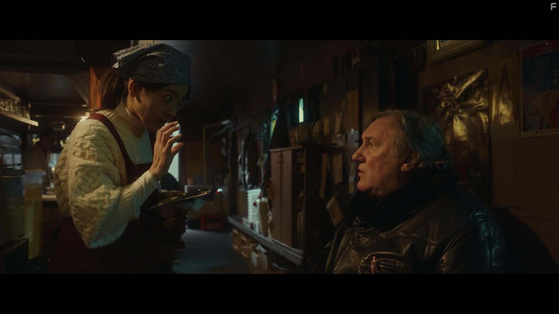 Grard Depardieu and Eriko Takeda in Umami (2022)