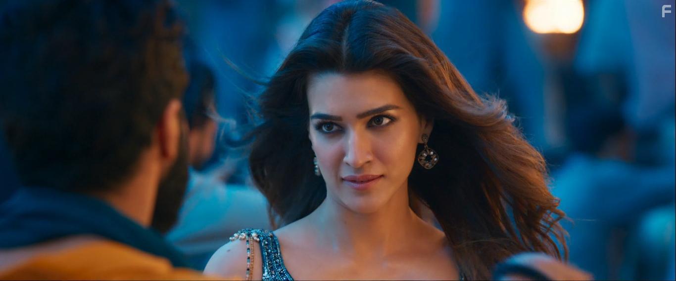 Kriti Sanon in Bhediya (2022)