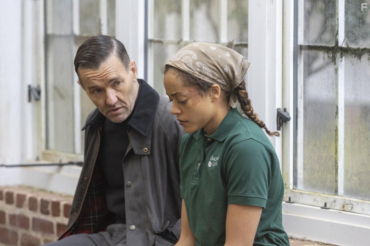 Joel Edgerton and Quintessa Swindell in Master Gardener (2022)