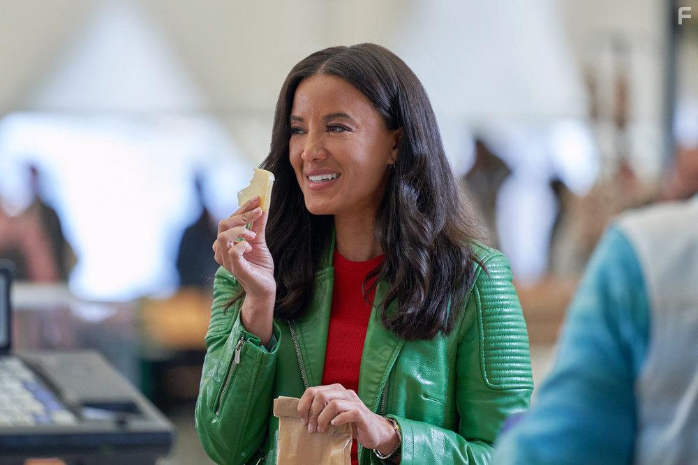 Heather Hemmens in A Pinch of Portugal (2023)