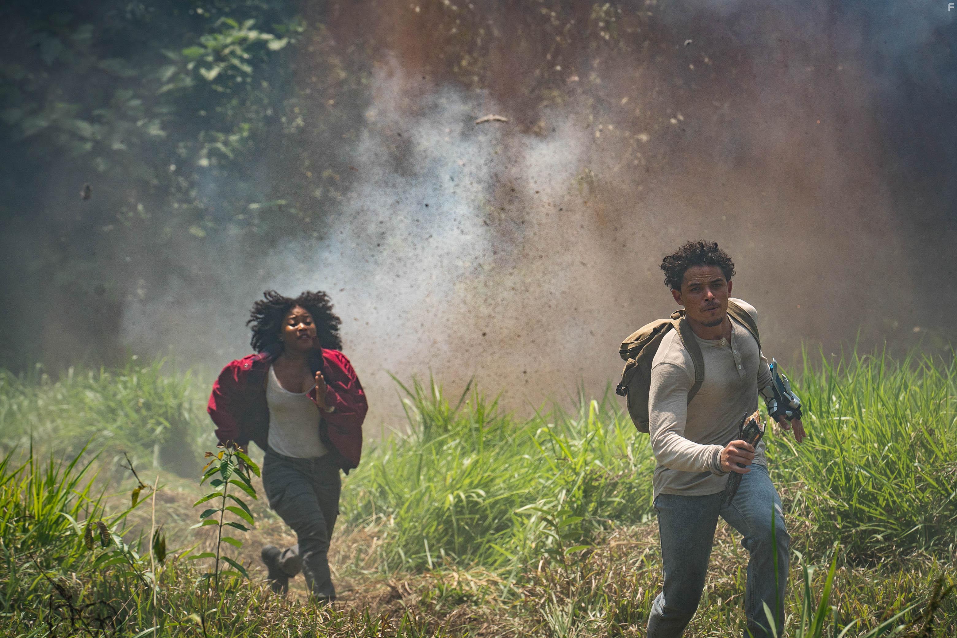 Dominique Fishback and Anthony Ramos in Transformers: Rise of the Beasts (2023)