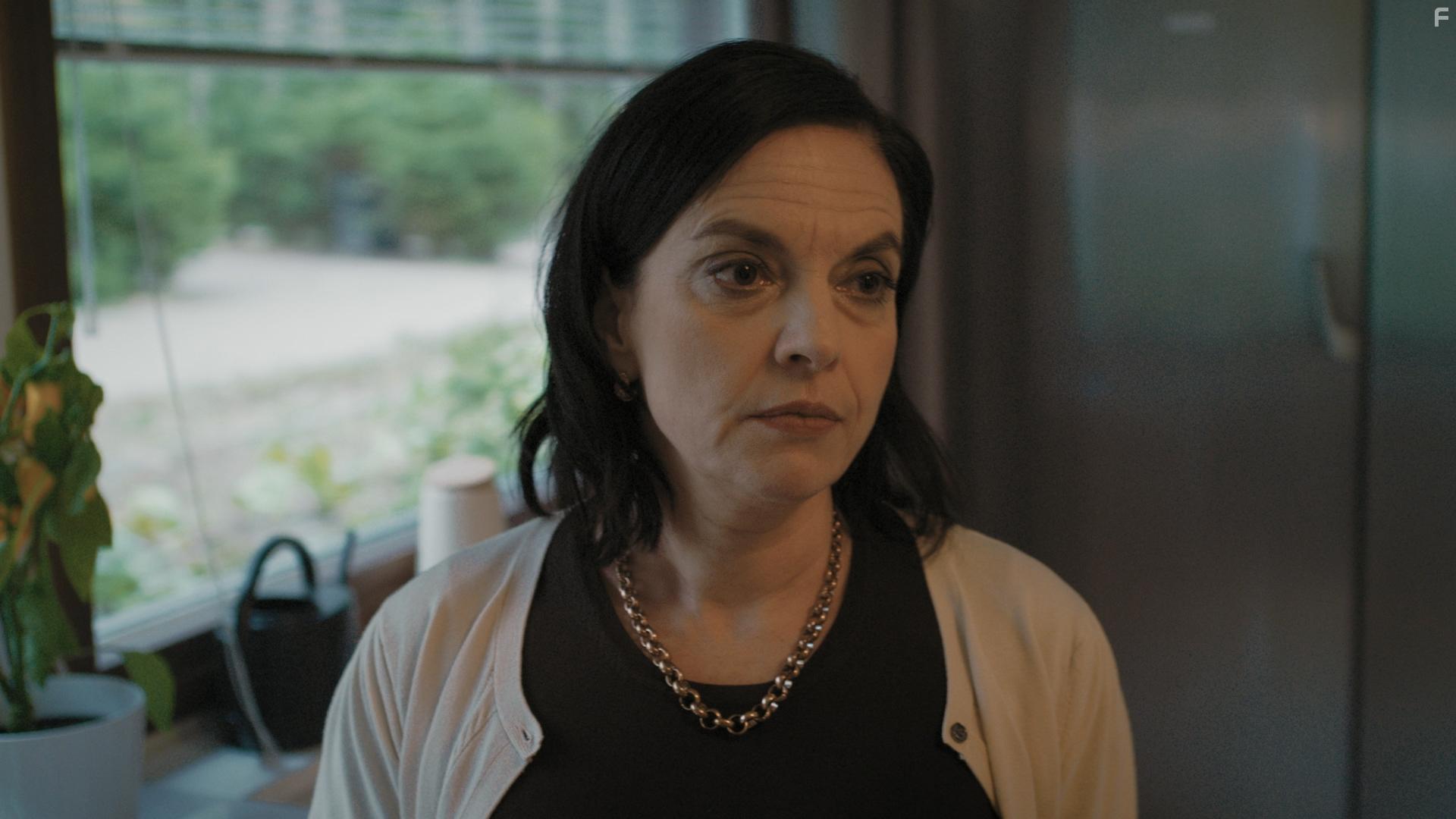 Anna-Leena Hrknen in Downshiftaajat (2015)