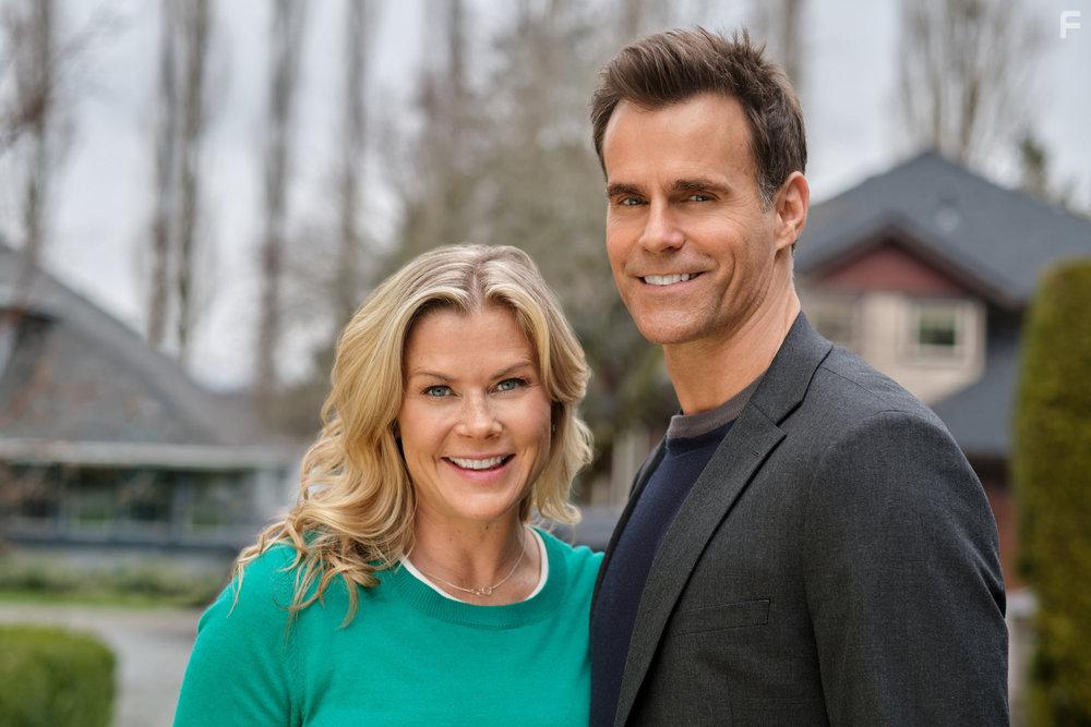 Cameron Mathison and Alison Sweeney in Carrot Cake Murder: A Hannah Swensen Mysteries (2023)