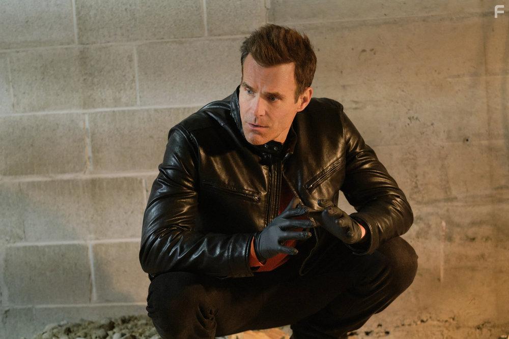 Cameron Mathison in Carrot Cake Murder: A Hannah Swensen Mysteries (2023)