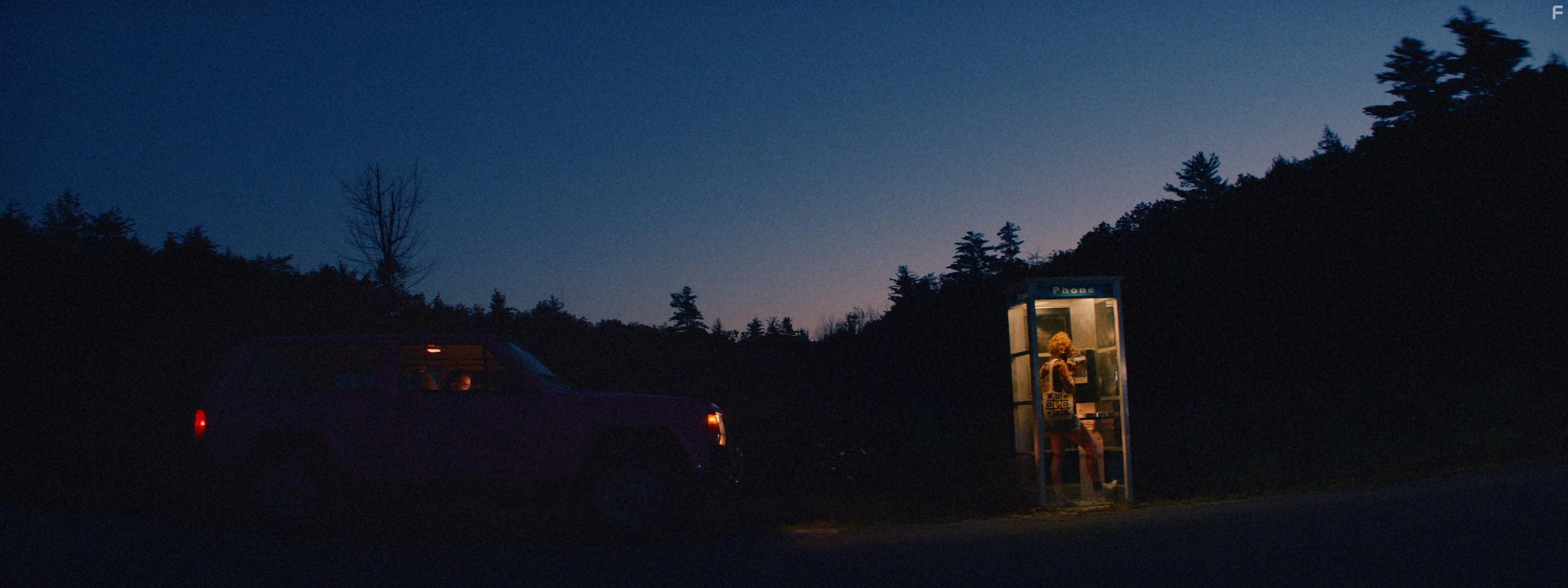 Sarah Hay and Matthew Jeffers in Unidentified Objects (2022)