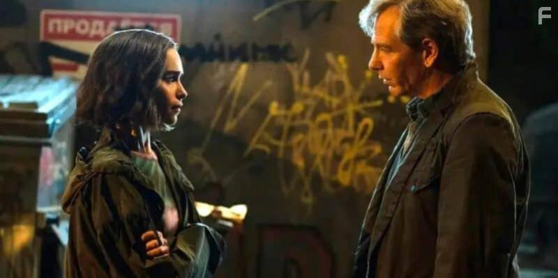 Ben Mendelsohn and Emilia Clarke in Secret Invasion (2023)