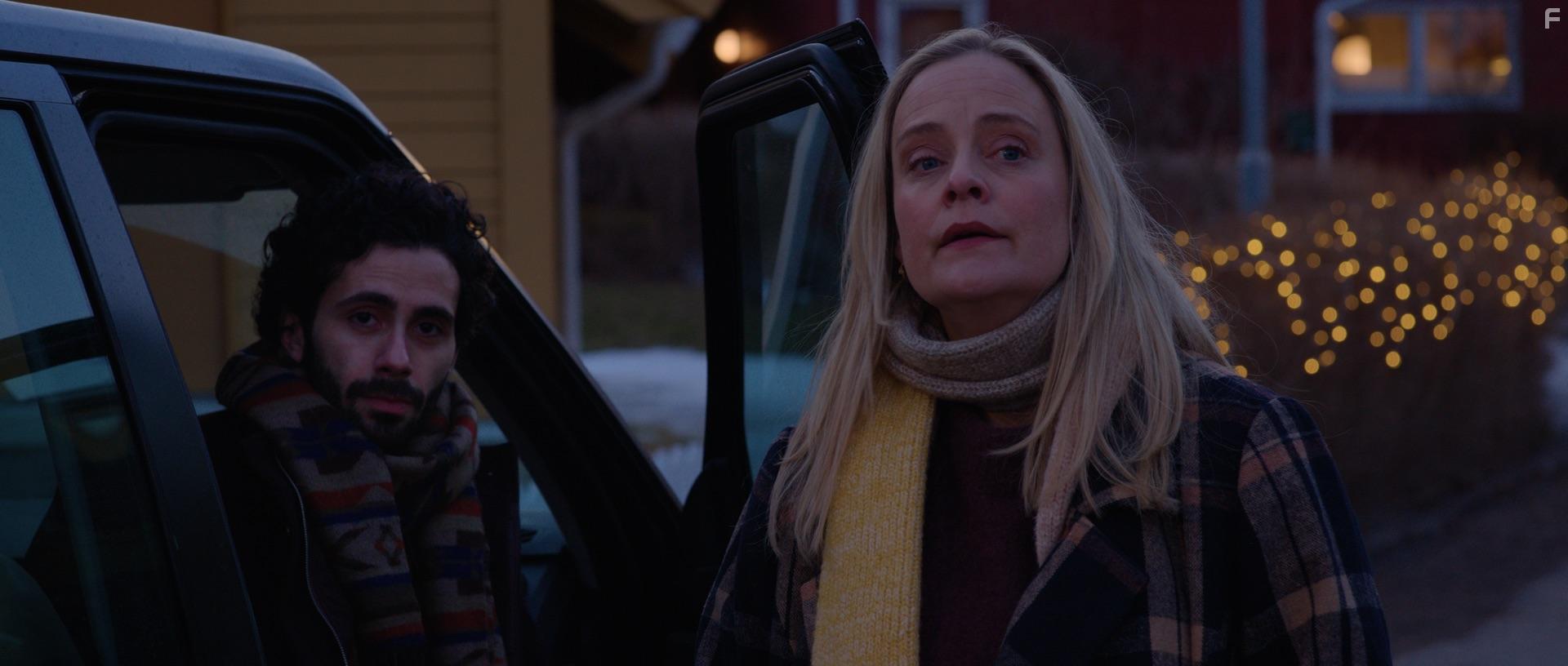 Henriette Steenstrup and Deniz Kaya in Prni (2021)