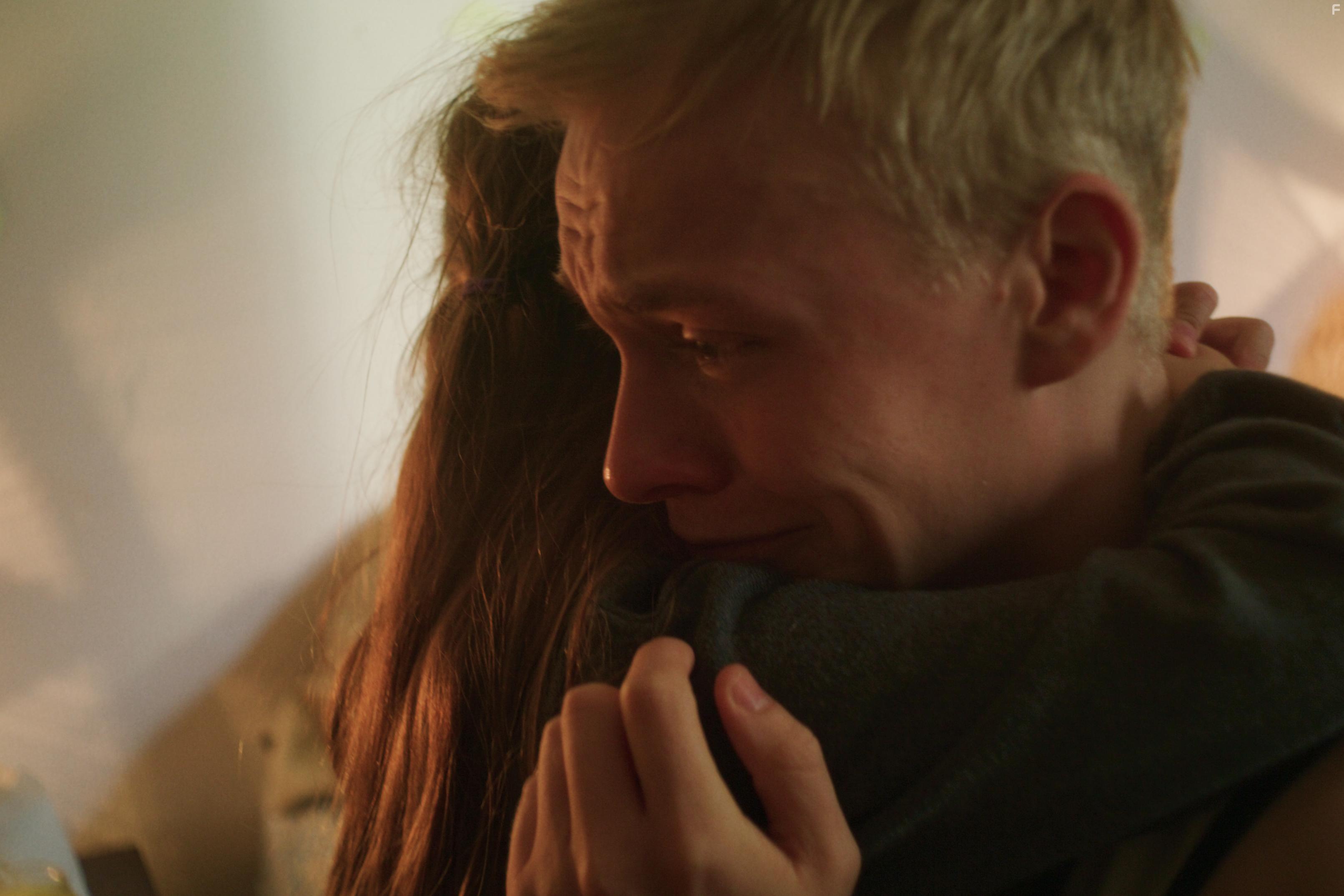 Zoe Trommler and Julius Nitschkoff in Bulldog (2022)