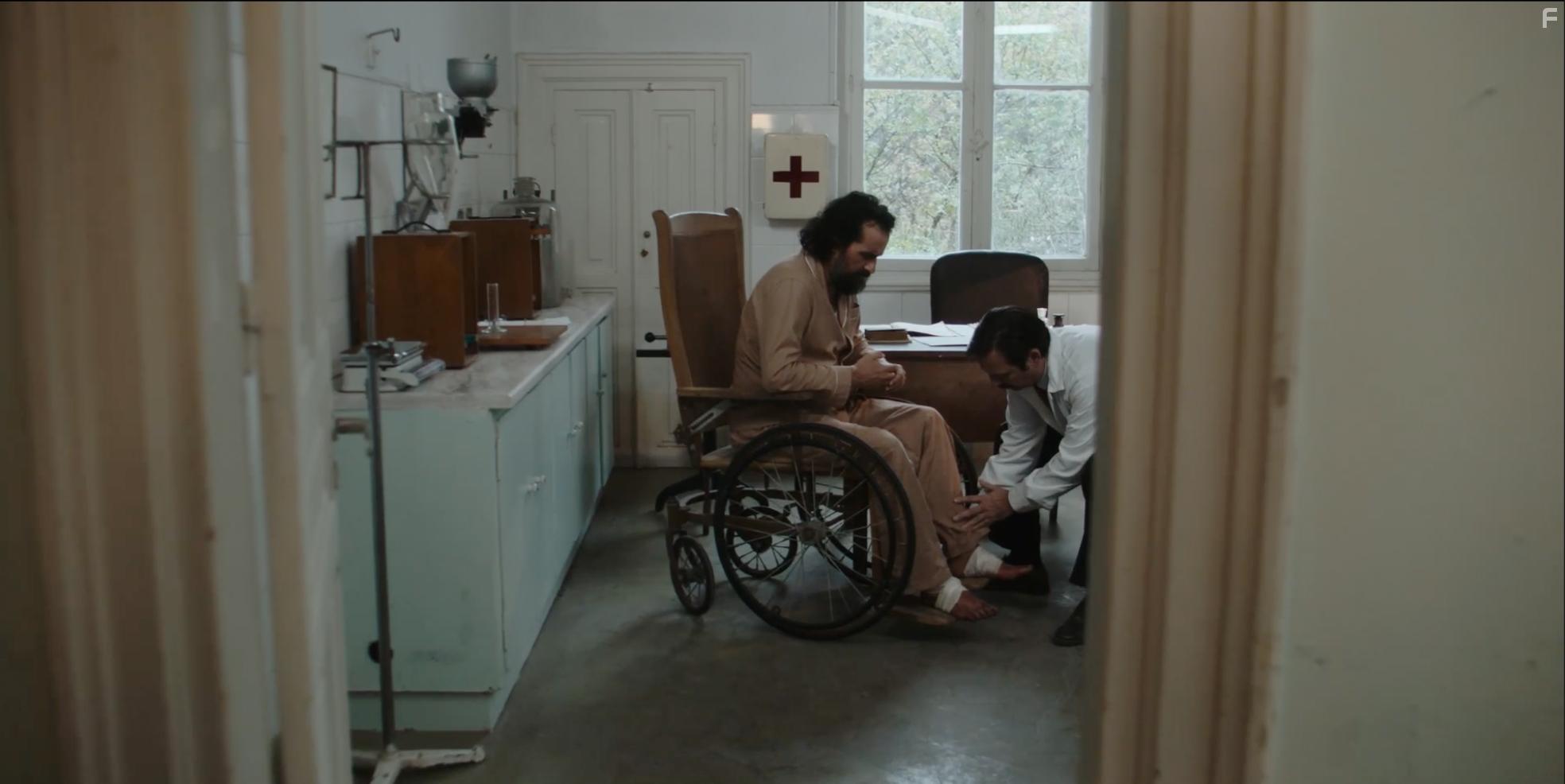 Tasos Nousias in Mia nyhta tou Avgoustou (2022)