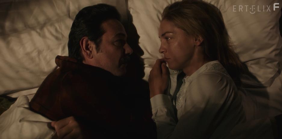 Alexandros Logothetis and Youlika Skafida in Mia nyhta tou Avgoustou (2022)