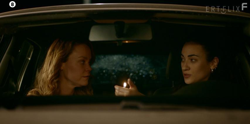 Lena Papaligoura and Melissanthi Mahut in Kart postal (2021)