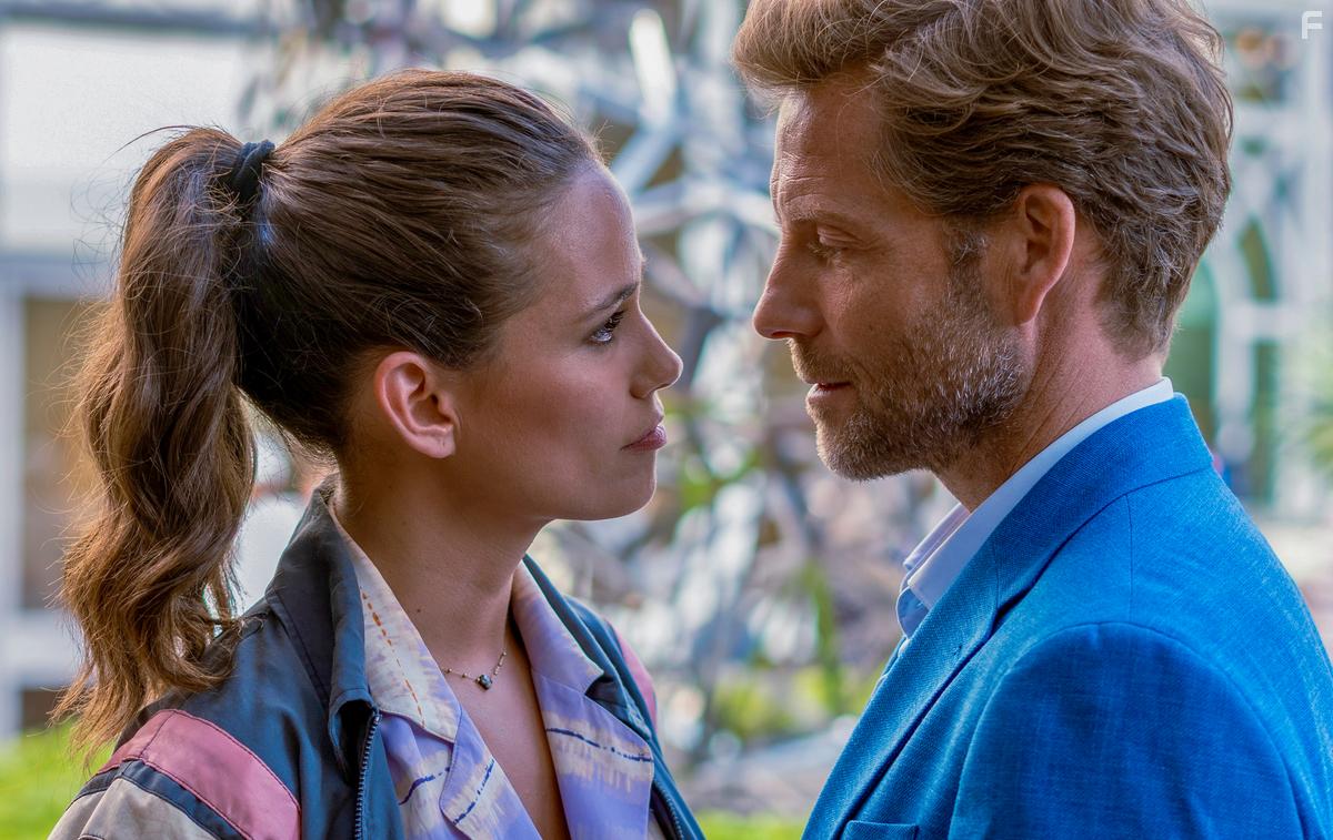 Jamie Bamber and Lucie Lucas in Cannes Confidential (2023)