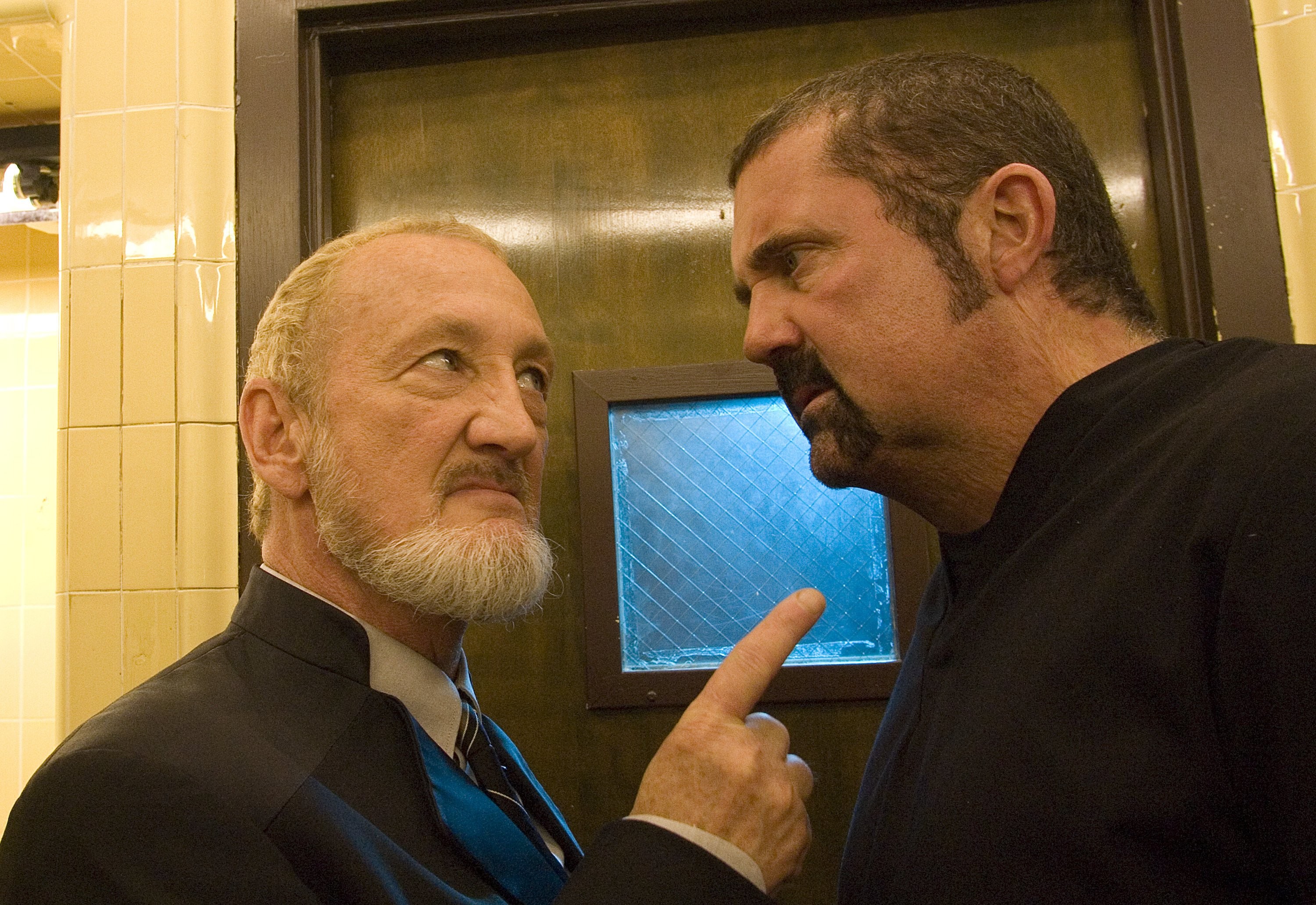 Robert Englund and Kane Hodder in Fear Clinic (2009)