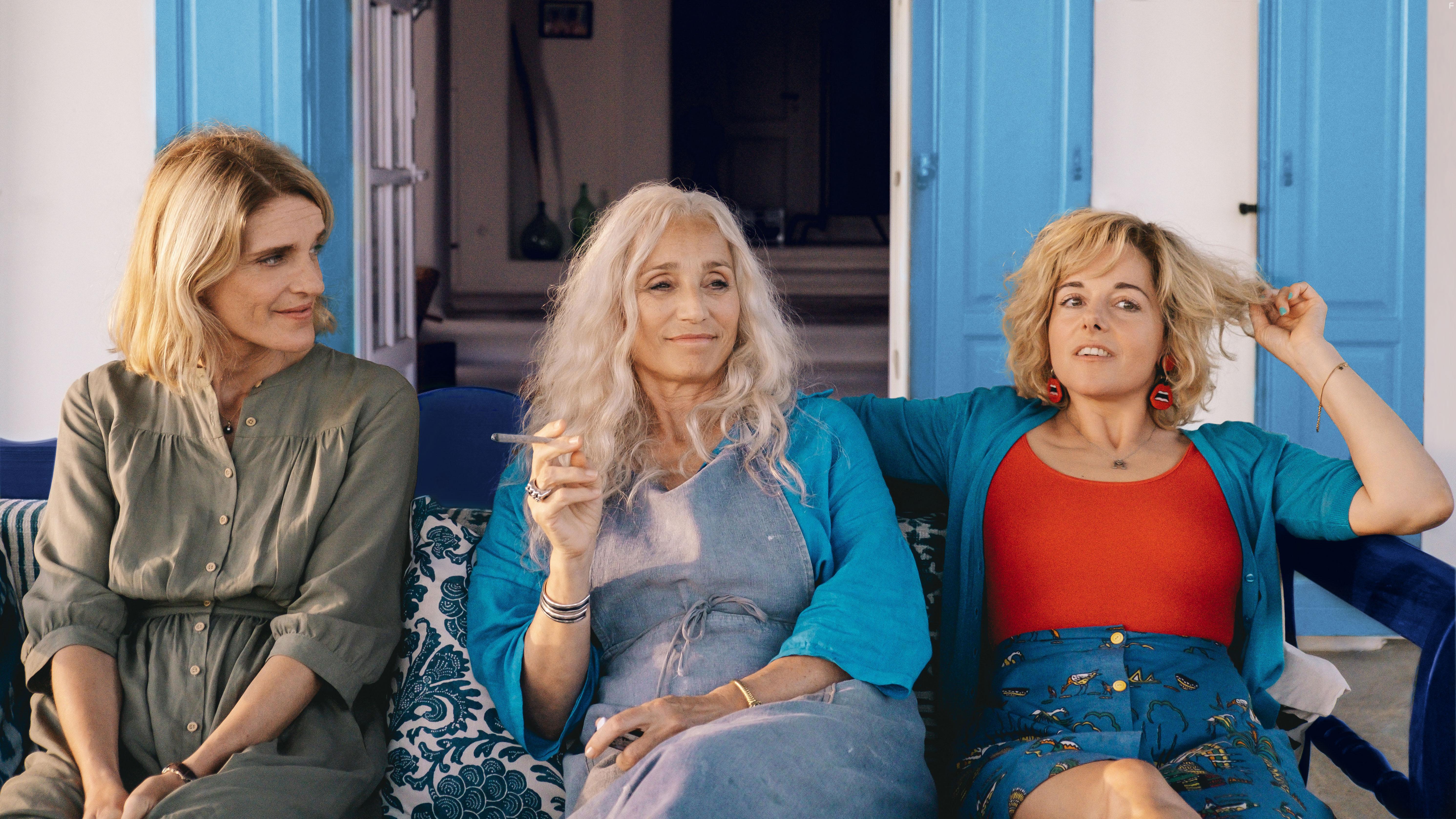 Kristin Scott Thomas, Olivia Cte, and Laure Calamy in Les Cyclades (2022)
