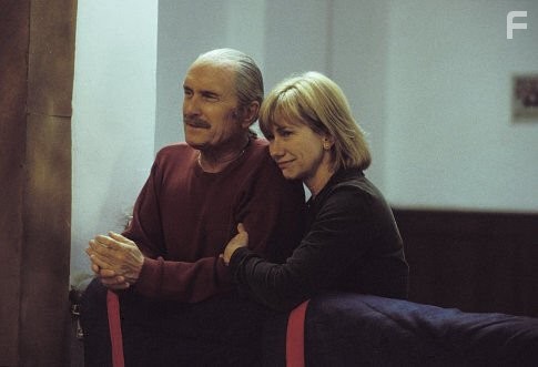 Robert Duvall and Kathy Baker in Убийственное танго (2002)