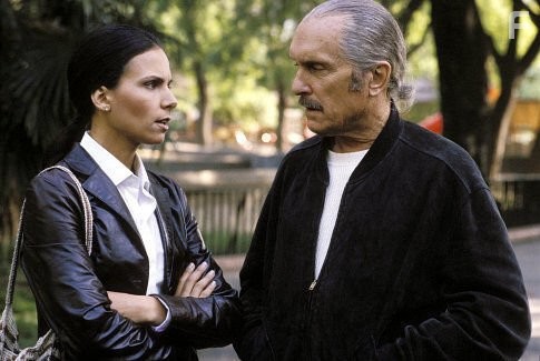 Robert Duvall and Luciana Pedraza in Убийственное танго (2002)
