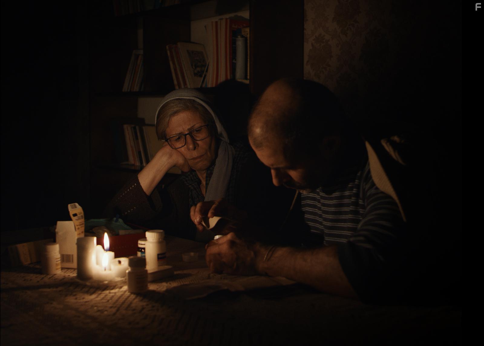 Farideh Azadi and Bardia Yadegari in Mantagheye payani (2021)