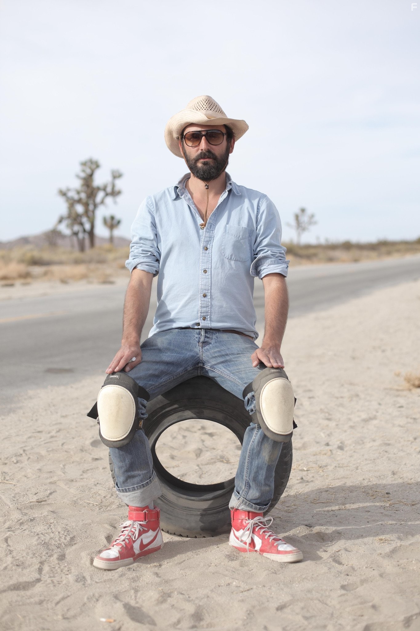 Quentin Dupieux in Шина (2010)